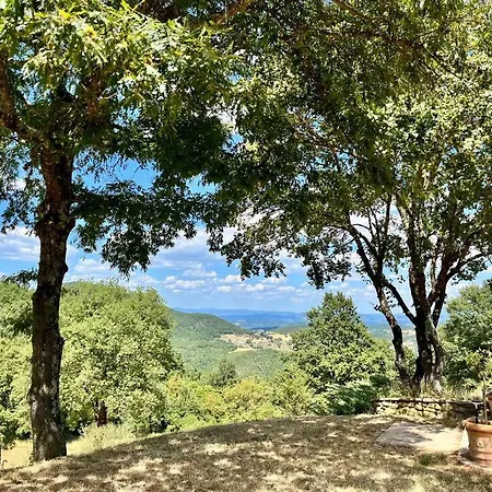 Villa Italian Villa. Infinity Pool, Fab Views, 10 Acres. *